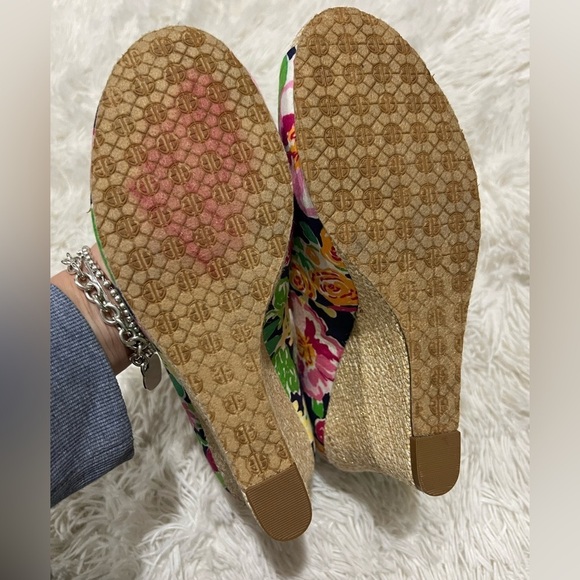 Lilly Pulitzer Resort Chic Wedge - Size 9.5 - Picture 3 of 7